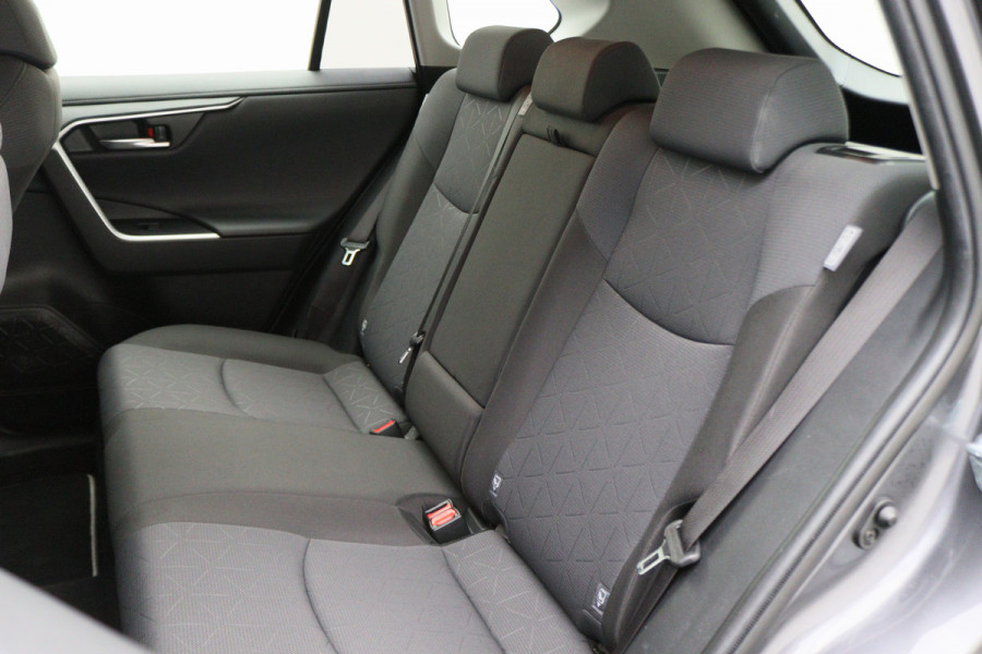 Toyota RAV4 2.5 Hybrid Active Camera, ACC, LED, Apple Carplay, Lane Assist, Climate, DAB