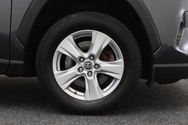 Toyota RAV4 2.5 Hybrid Active Camera, ACC, LED, Apple Carplay, Lane Assist, Climate, DAB