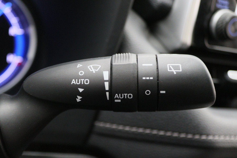 Toyota RAV4 2.5 Hybrid Active Camera, ACC, LED, Apple Carplay, Lane Assist, Climate, DAB