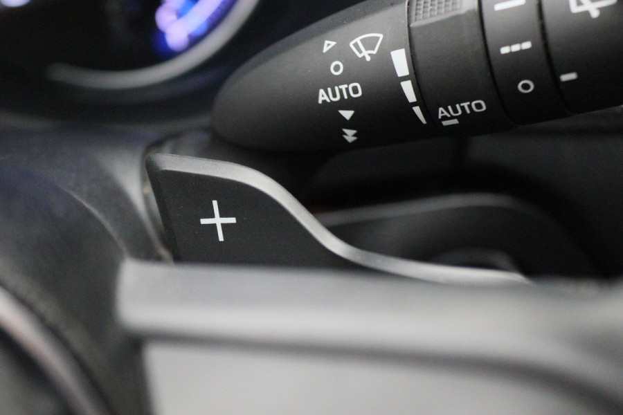 Toyota RAV4 2.5 Hybrid Active Camera, ACC, LED, Apple Carplay, Lane Assist, Climate, DAB
