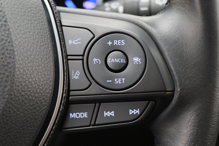 Toyota RAV4 2.5 Hybrid Active Camera, ACC, LED, Apple Carplay, Lane Assist, Climate, DAB