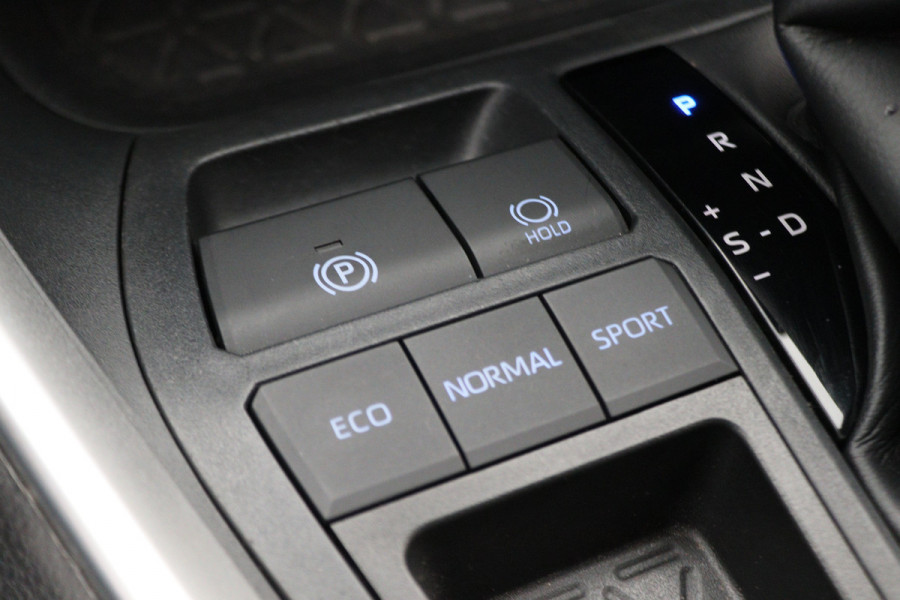 Toyota RAV4 2.5 Hybrid Active Camera, ACC, LED, Apple Carplay, Lane Assist, Climate, DAB