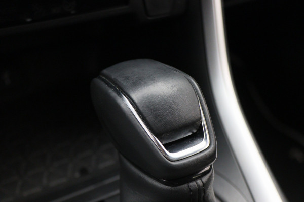 Toyota RAV4 2.5 Hybrid Active Camera, ACC, LED, Apple Carplay, Lane Assist, Climate, DAB