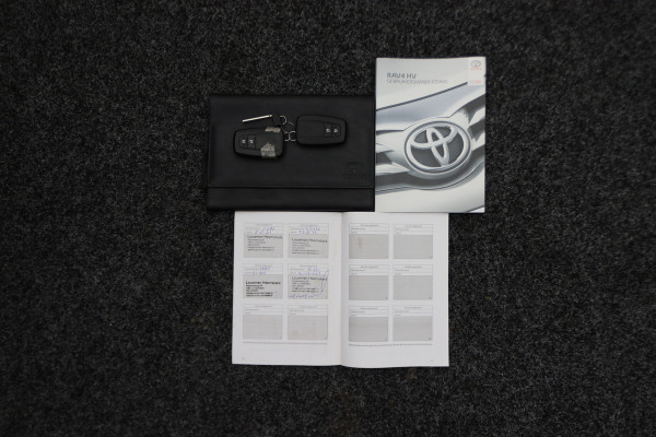 Toyota RAV4 2.5 Hybrid Active Camera, ACC, LED, Apple Carplay, Lane Assist, Climate, DAB