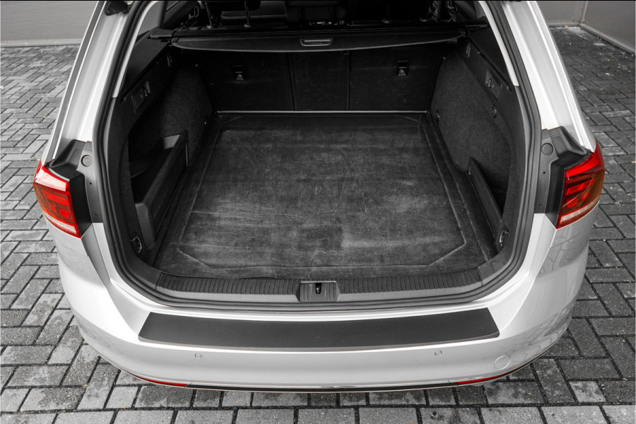 Volkswagen Passat Variant 1.4 TSI PHEV GTE Business Pano ACC Alcantara Stoelen