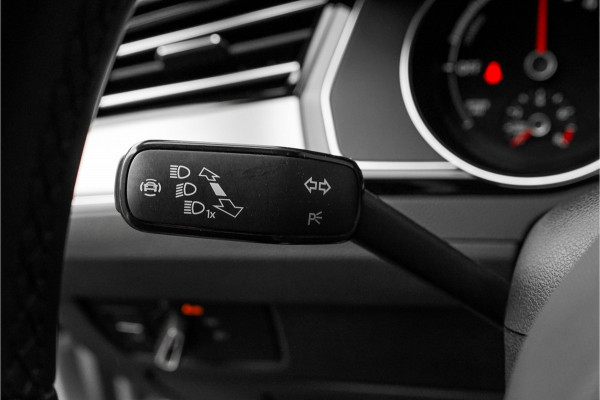 Volkswagen Passat Variant 1.4 TSI PHEV GTE Business Pano ACC Alcantara Stoelen