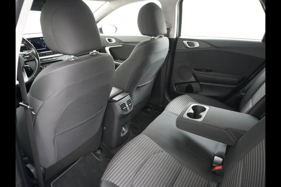 Kia Ceed Sportswagon 1.0 T-GDi 120PK Apple Carplay Android Auto Navi Ecc Camera Adap.Cruise Pdc DAB DynamicLine Spoorassistent activ Lmv 16" Connected services Bluetooth Led Regen-Lichtsensor Origineel Nederlandse Auto