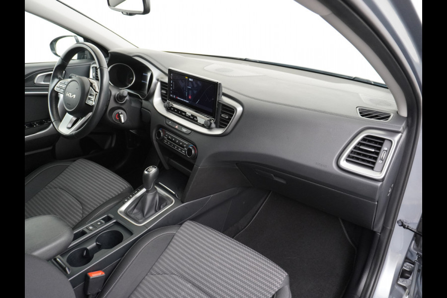Kia Ceed Sportswagon 1.0 T-GDi 120PK Apple Carplay Android Auto Navi Ecc Camera Adap.Cruise Pdc DAB DynamicLine Spoorassistent activ Lmv 16" Connected services Bluetooth Led Regen-Lichtsensor Origineel Nederlandse Auto