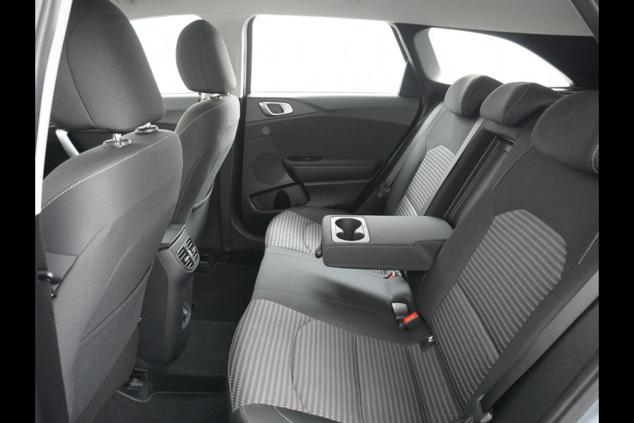 Kia Ceed Sportswagon 1.0 T-GDi 120PK Apple Carplay Android Auto Navi Ecc Camera Adap.Cruise Pdc DAB DynamicLine Spoorassistent activ Lmv 16" Connected services Bluetooth Led Regen-Lichtsensor Origineel Nederlandse Auto