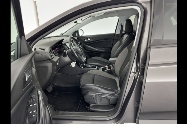 Opel Grandland X 1.5 CDTi Business Edition (INCL-BTW) Aut. *LEATHER-FABRIC | FULL-LED | NAVI-FULLMAP | BLIND-SPOT | HEATED-COMFORTSEATS | CAMERA | DAB+ | ECC | PRIVACY-GLASS | PDC | AMBIENT-LIGHT | CRUISE | 18''ALU*