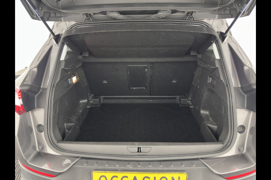Opel Grandland X 1.5 CDTi Business Edition (INCL-BTW) Aut. *LEATHER-FABRIC | FULL-LED | NAVI-FULLMAP | BLIND-SPOT | HEATED-COMFORTSEATS | CAMERA | DAB+ | ECC | PRIVACY-GLASS | PDC | AMBIENT-LIGHT | CRUISE | 18''ALU*