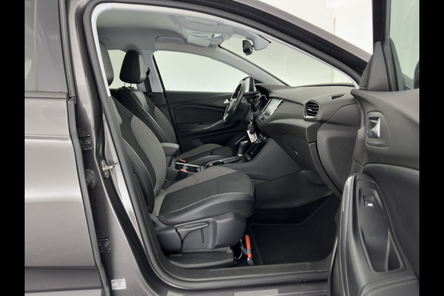 Opel Grandland X 1.5 CDTi Business Edition (INCL-BTW) Aut. *LEATHER-FABRIC | FULL-LED | NAVI-FULLMAP | BLIND-SPOT | HEATED-COMFORTSEATS | CAMERA | DAB+ | ECC | PRIVACY-GLASS | PDC | AMBIENT-LIGHT | CRUISE | 18''ALU*