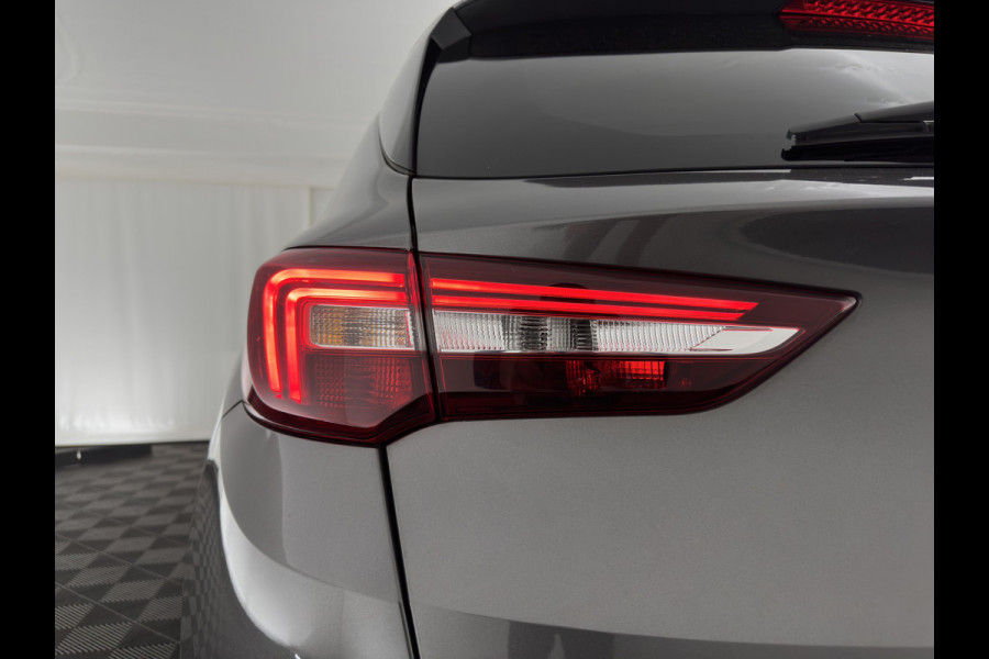 Opel Grandland X 1.5 CDTi Business Edition (INCL-BTW) Aut. *LEATHER-FABRIC | FULL-LED | NAVI-FULLMAP | BLIND-SPOT | HEATED-COMFORTSEATS | CAMERA | DAB+ | ECC | PRIVACY-GLASS | PDC | AMBIENT-LIGHT | CRUISE | 18''ALU*