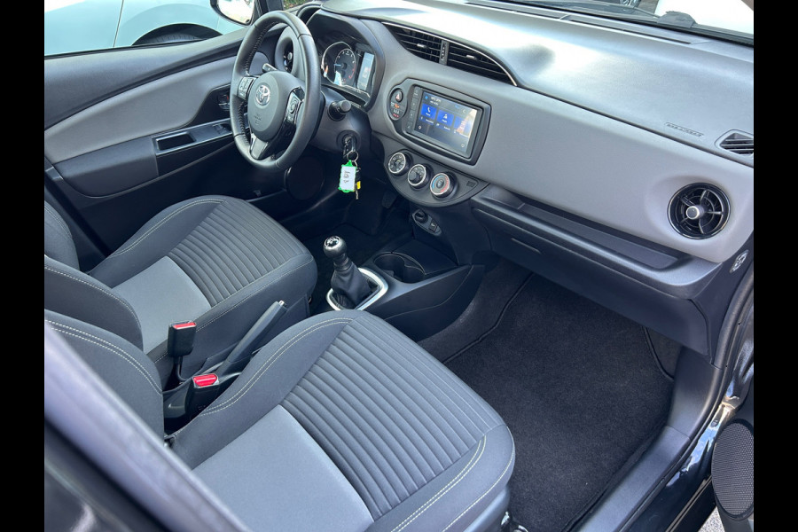 Toyota Yaris 1.0 VVT-i Connect Apple Carplay Camera Rijklaarprijs!
