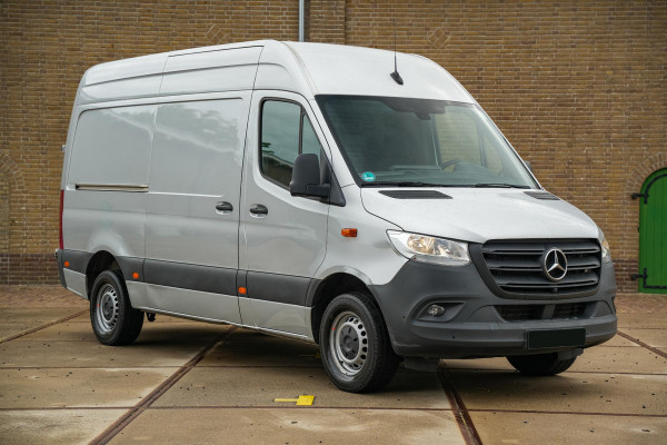 Mercedes-Benz Sprinter 317 1.9 CDI L2H2 RWD Navigatie Clima Camera Cruise DAB+ Stoelverw.
