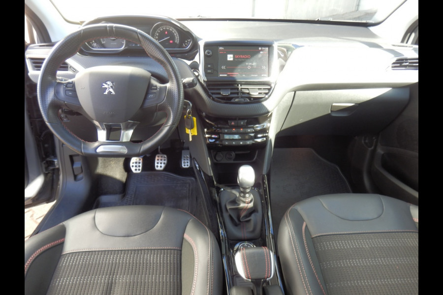 Peugeot 2008 1.2 PureTech GT-Line I 130 pk. I Panorama dak I Airco I Nav. I