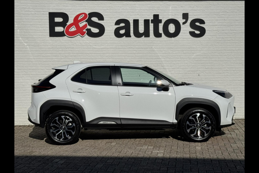 Toyota Yaris Cross 1.5 Hybrid Dynamic Fabrieksgarantie Adaptive cruise Climate control Stoel- en stuurverwarming Apple / Android