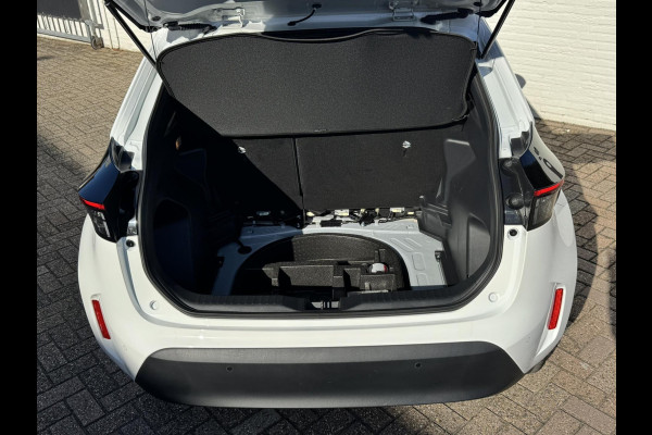 Toyota Yaris Cross 1.5 Hybrid Dynamic Fabrieksgarantie Adaptive cruise Climate control Stoel- en stuurverwarming Apple / Android