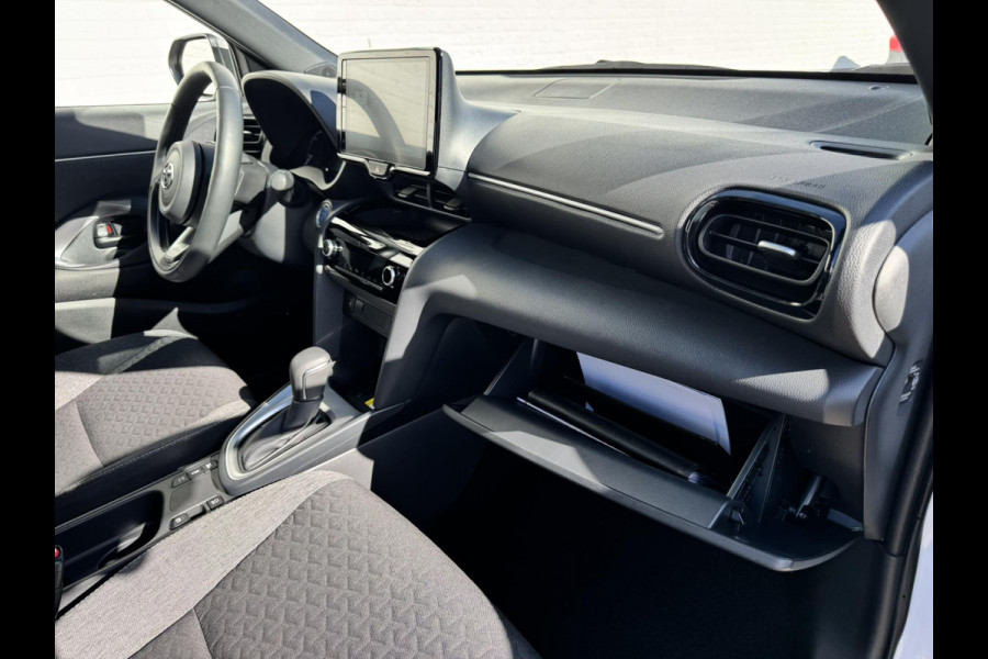 Toyota Yaris Cross 1.5 Hybrid Dynamic Fabrieksgarantie Adaptive cruise Climate control Stoel- en stuurverwarming Apple / Android