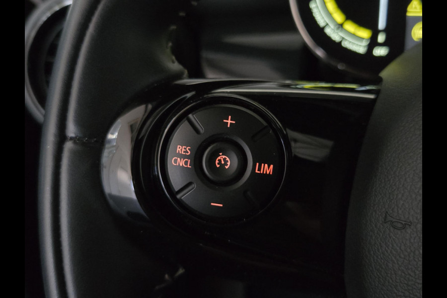 MINI Mini Electric Yours 33 kWh | PANORAMA | LEDER | HARMAN KARDON | SPORTSTOELEN | CAMERA |