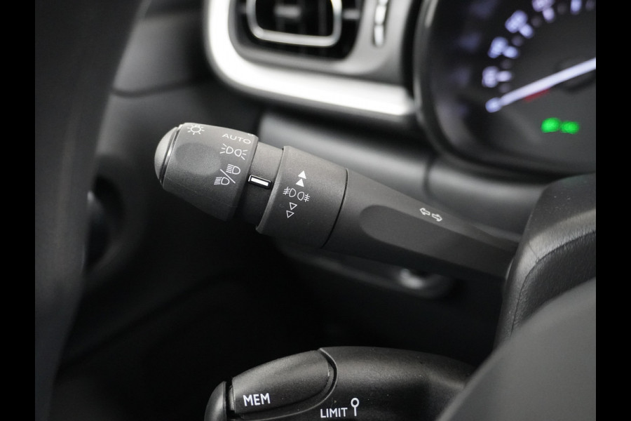 Citroën C3 1.2I 83PK Navi Ecc Apple Carplay Android Auto Cruise Control C-Series 16"lm Regensensor Spoorassistent ldws Bluetooth Pack Safety Lmv Origin. NLse auto  € 24.000 nieuw! 1e Eigenaar