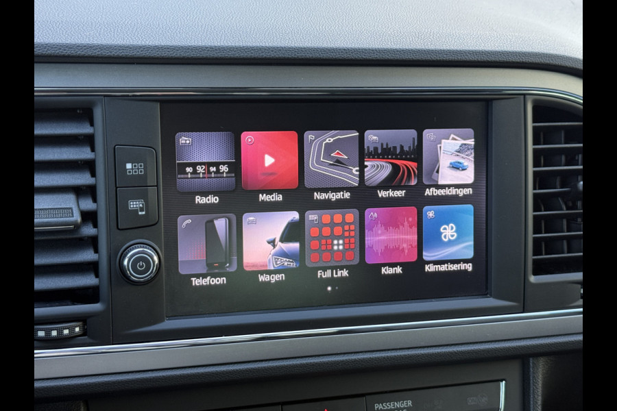 Seat León ST 1.0 EcoTSI Style Business Intense | Navigatie | Bluetooth | Climate Control
