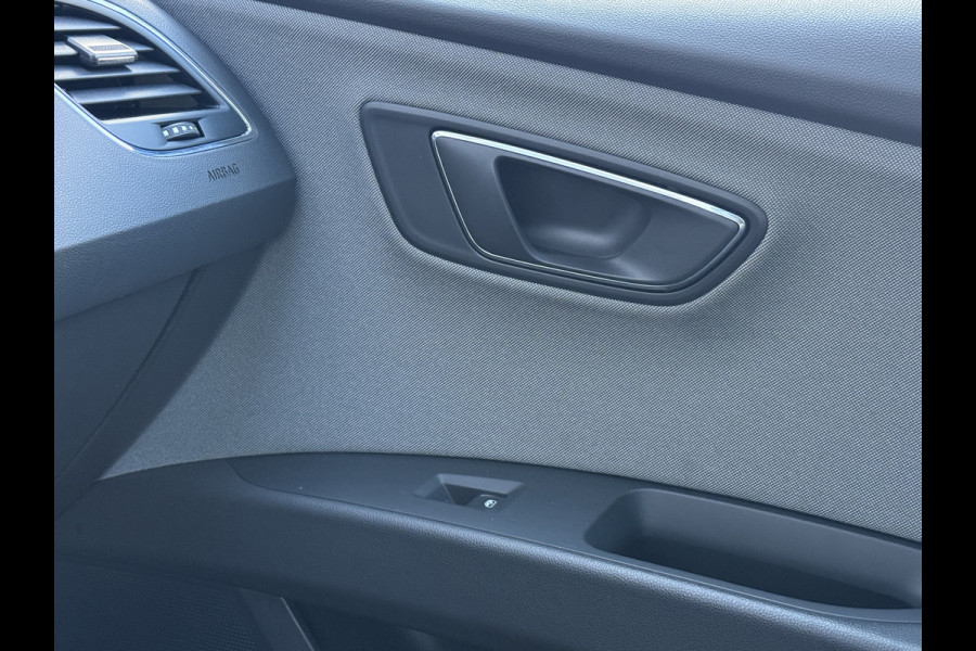 Seat León ST 1.0 EcoTSI Style Business Intense | Navigatie | Bluetooth | Climate Control