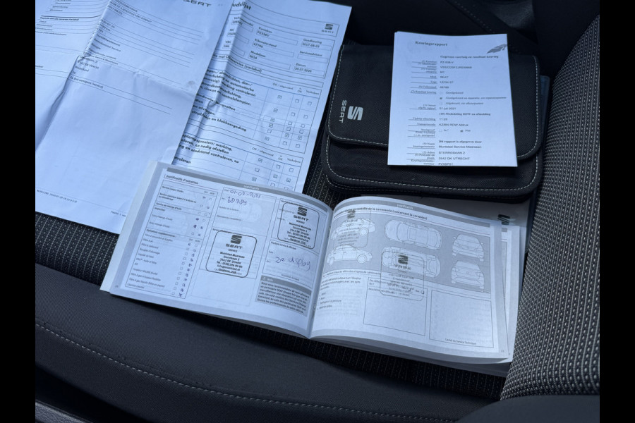 Seat León ST 1.0 EcoTSI Style Business Intense | Navigatie | Bluetooth | Climate Control