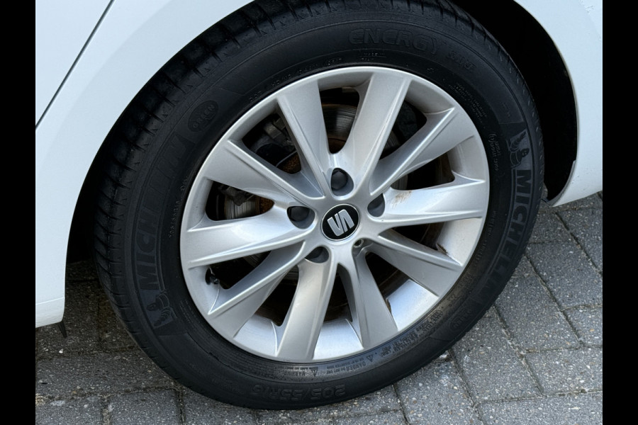 Seat León ST 1.0 EcoTSI Style Business Intense | Navigatie | Bluetooth | Climate Control