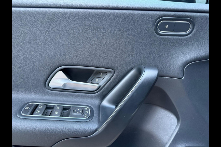 Mercedes-Benz A-Klasse 180 Business Solution AMG | STOEL VERW | CAMERA | CARPLAY | MULTI STUUR | NWE APK