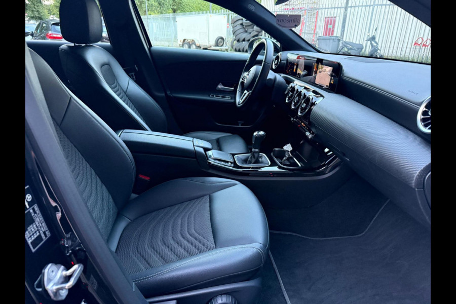 Mercedes-Benz A-Klasse 180 Business Solution AMG | STOEL VERW | CAMERA | CARPLAY | MULTI STUUR | NWE APK