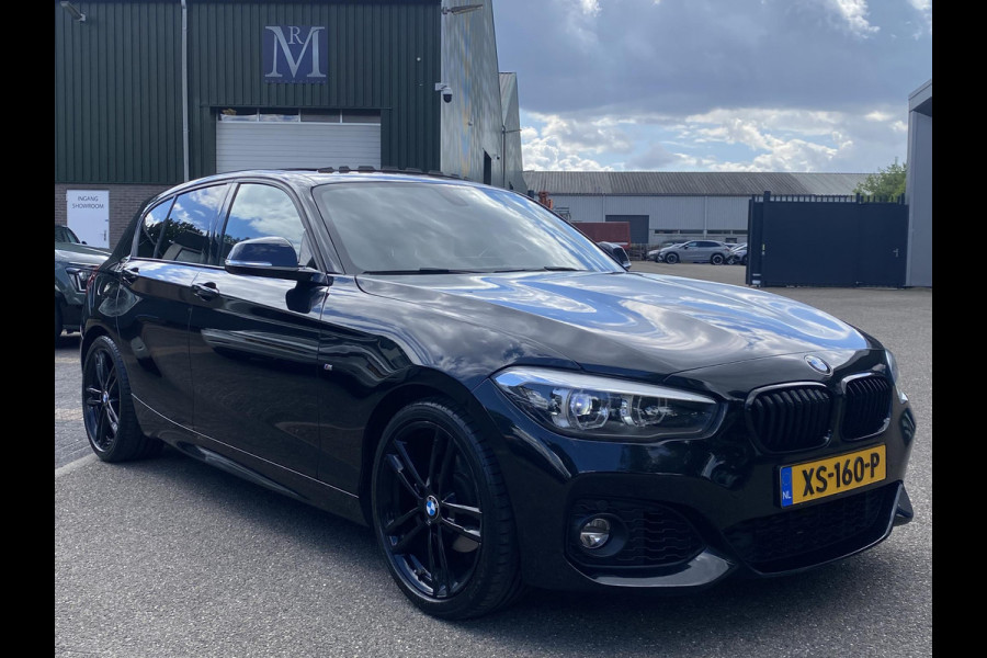 BMW 1-serie 118i Edition M Sport Shadow High Executive ORIGINEEL NEDERLANDSE AUTO MET NAP | VOLLEDIG LEDER + STOELVERWARMING| SCHUIFDAK | APPLE CARPLAY | XENON | RIJKLAAR MET 12 MAANDEN BOVAG GARANTIE!