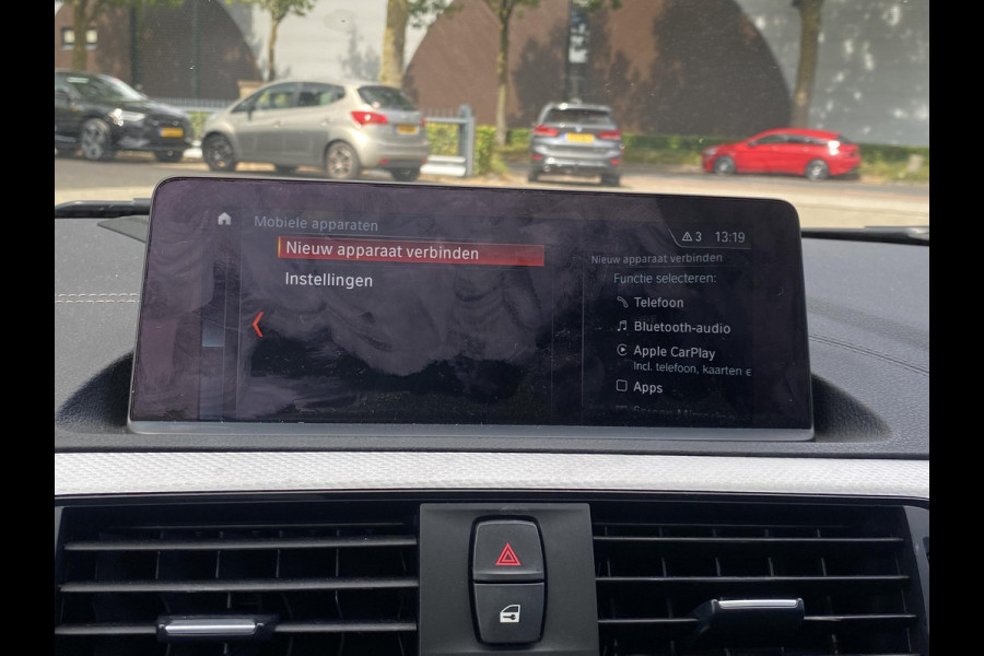 BMW 1-serie 118i Edition M Sport Shadow High Executive ORIGINEEL NEDERLANDSE AUTO MET NAP | VOLLEDIG LEDER + STOELVERWARMING| SCHUIFDAK | APPLE CARPLAY | XENON | RIJKLAAR MET 12 MAANDEN BOVAG GARANTIE!