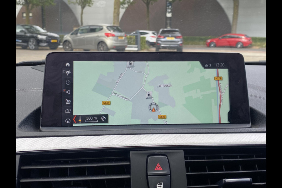 BMW 1-serie 118i Edition M Sport Shadow High Executive ORIGINEEL NEDERLANDSE AUTO MET NAP | VOLLEDIG LEDER + STOELVERWARMING| SCHUIFDAK | APPLE CARPLAY | XENON | RIJKLAAR MET 12 MAANDEN BOVAG GARANTIE!