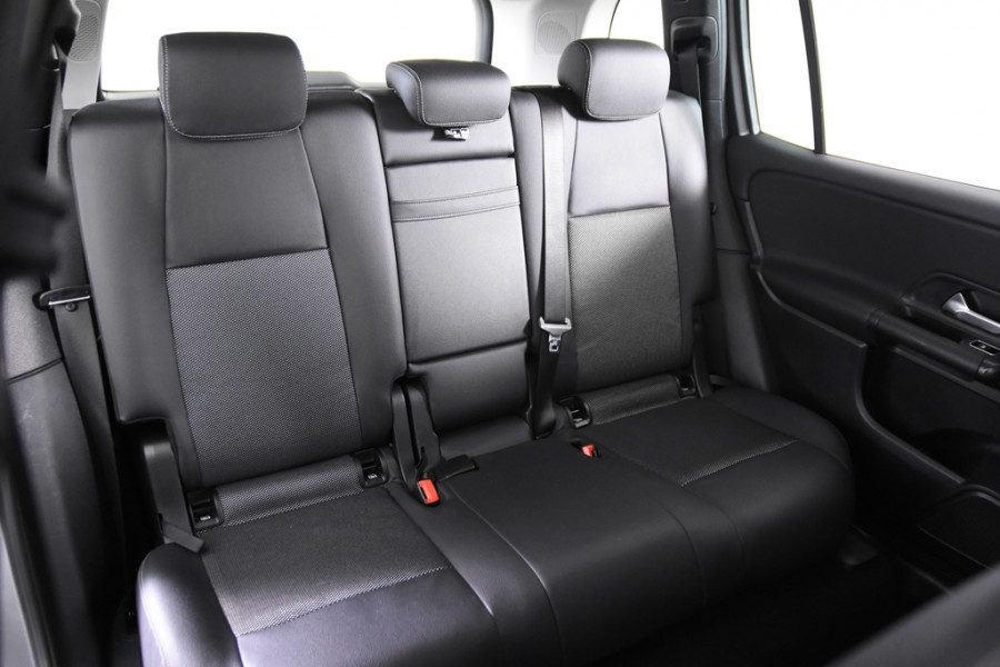 Mercedes-Benz Glb 200 *1ste Eigenaar*Navigatie*Leer*Stoelverwarming*Parkassist*