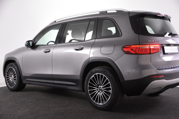Mercedes-Benz Glb 200 *1ste Eigenaar*Navigatie*Leer*Stoelverwarming*Parkassist*