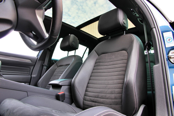 Volkswagen Passat Variant 1.4 TSI PHEV GTE Business | Pano | Massage | ACC | Carplay | Camera |