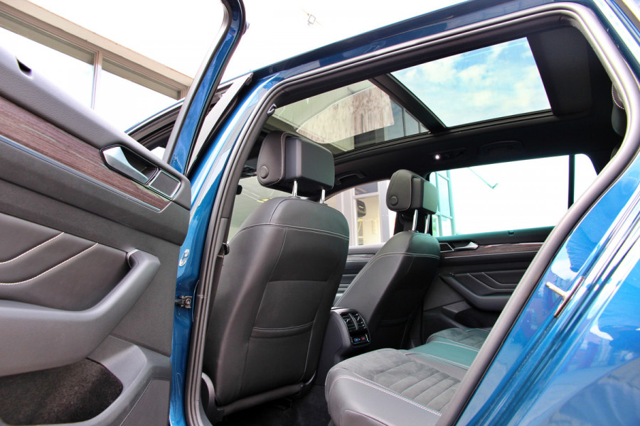 Volkswagen Passat Variant 1.4 TSI PHEV GTE Business | Pano | Massage | ACC | Carplay | Camera |
