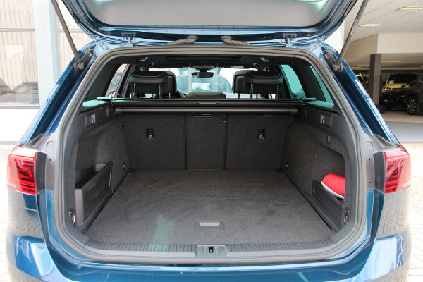 Volkswagen Passat Variant 1.4 TSI PHEV GTE Business | Pano | Massage | ACC | Carplay | Camera |
