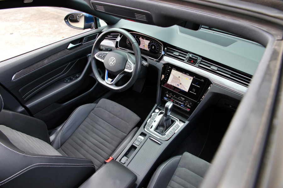 Volkswagen Passat Variant 1.4 TSI PHEV GTE Business | Pano | Massage | ACC | Carplay | Camera |