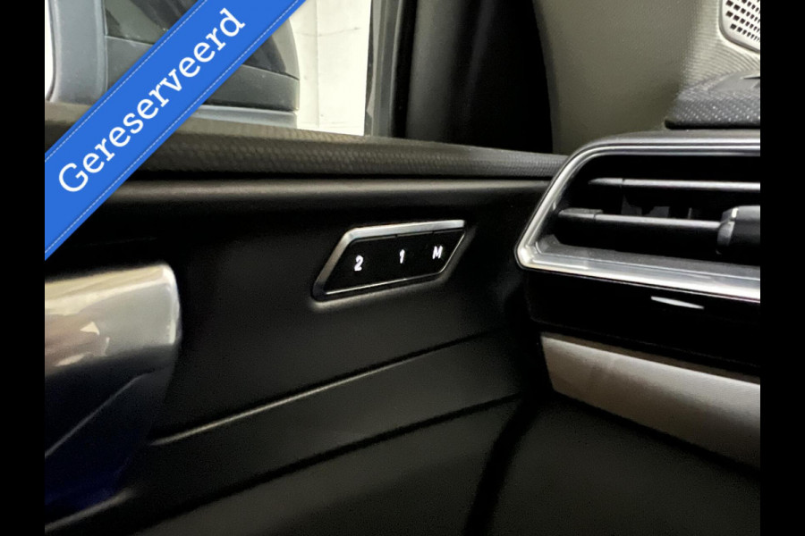 Lynk & Co 01 1.5 Plug-in Black Edition Carplay Sfeerver. 360° NAP