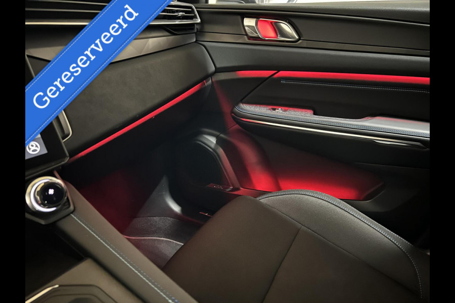 Lynk & Co 01 1.5 Plug-in Black Edition Carplay Sfeerver. 360° NAP