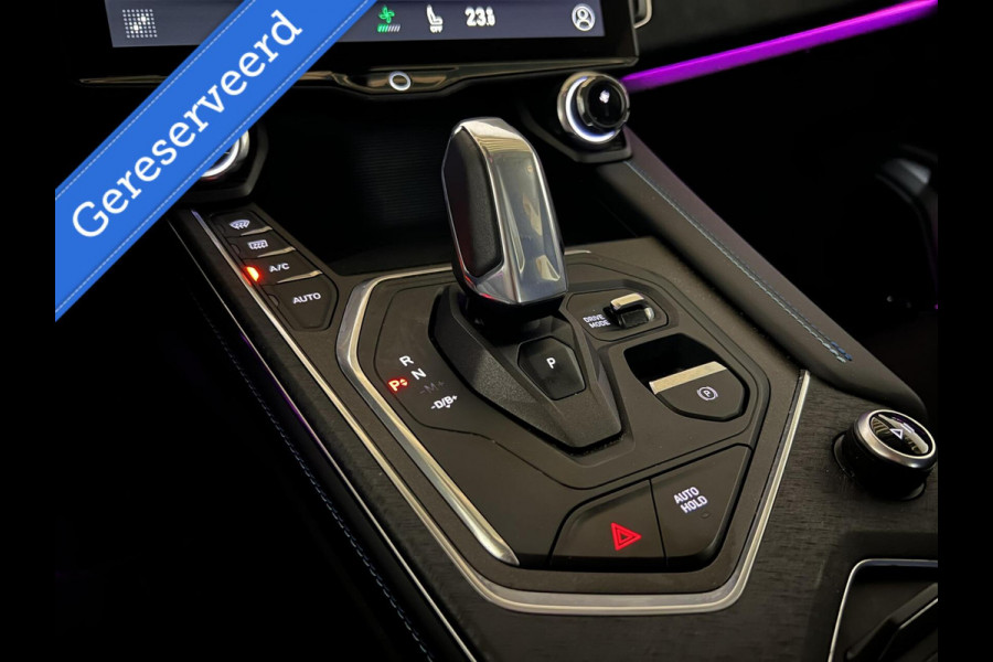 Lynk & Co 01 1.5 Plug-in Black Edition Carplay Sfeerver. 360° NAP
