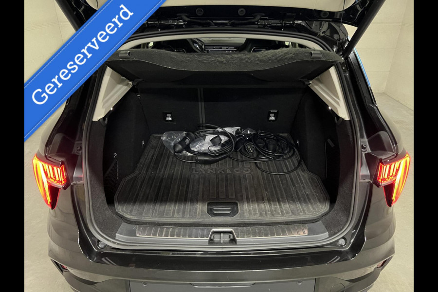 Lynk & Co 01 1.5 Plug-in Black Edition Carplay Sfeerver. 360° NAP