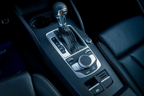 Audi A3 Sportback 1.5 TFSI CoD Sport S Line Edition