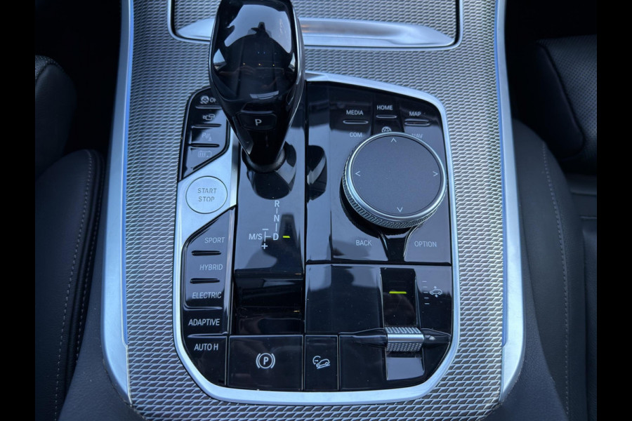 BMW X5 xDrive45e High Executive | M Sport | Laserverlichting | Panoramadak | Leder | Harman Kardon | 395Pk