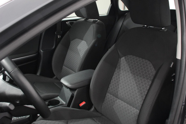Kia Ceed 1.0 T-GDi Comfort Navigatie Apple Carplay/ Android Auto Camera DAB Airco Stoelverwarming Cruise Control