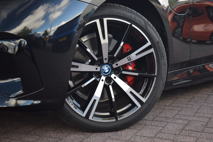 BMW 5 Serie 530e M Sport Edition | Dealer Garantie | Pano | B&W | Trekhaak Elektr.