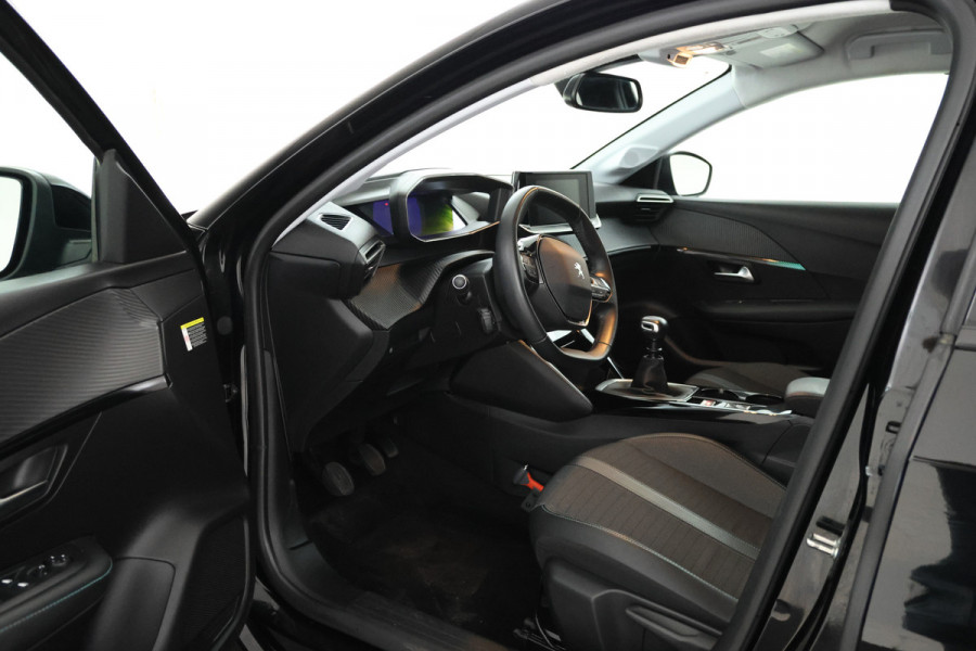 Peugeot 208 1.2 PureTech Allure Pack Navigatie, Apple carplay, Climate