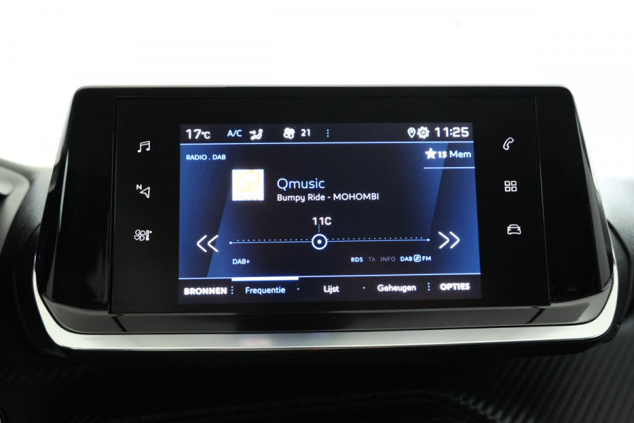 Peugeot 208 1.2 PureTech Allure Pack Navigatie, Apple carplay, Climate